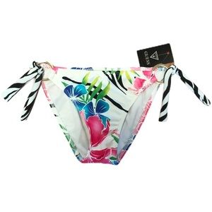 Floral bikini bottom🏝